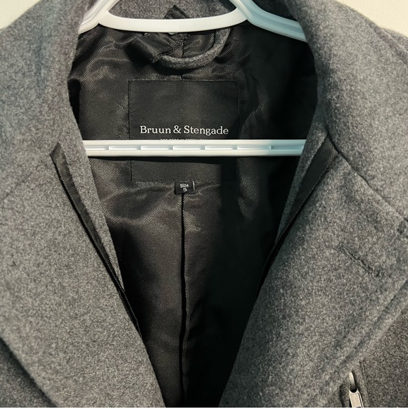 Grey Wool Overcoat - Picture 3 of 5